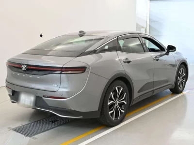 Toyota Crown Crossover