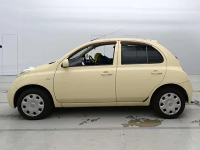 Nissan March
