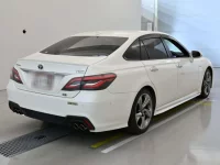 Toyota CROWN лот № 30561 оценка 3.5  с аукциона в Японии 1