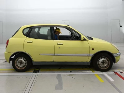 Toyota DUET  с аукциона в Японии