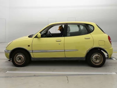 Toyota DUET  с аукциона в Японии