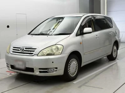Toyota Ipsum