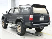 Toyota HILUX SURF лот № 20257 оценка 3.5  с аукциона в Японии 5