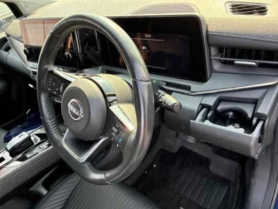 Nissan AURA
