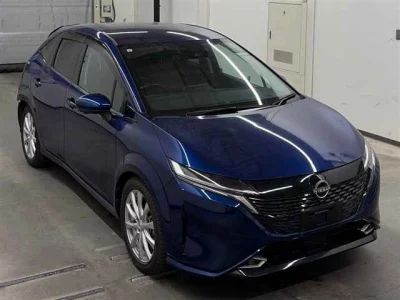 Nissan AURA