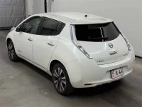 Nissan LEAF лот № 90148 оценка 4  с аукциона в Японии 1