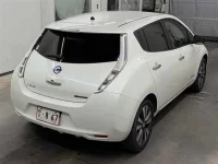 Nissan LEAF лот № 90146 оценка 4  с аукциона в Японии 4