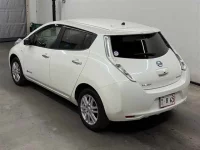 Nissan LEAF лот № 90147 оценка 4  с аукциона в Японии 1