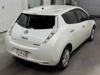 Nissan LEAF лот № 90147 оценка 4  с аукциона в Японии 4