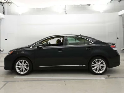 Lexus HS  с аукциона в Японии