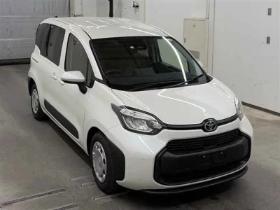 Toyota Sienta