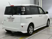 Toyota SIENTA лот № 90496 оценка 4  с аукциона в Японии 1
