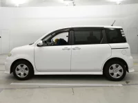 Toyota SIENTA лот № 90496 оценка 4  с аукциона в Японии 3