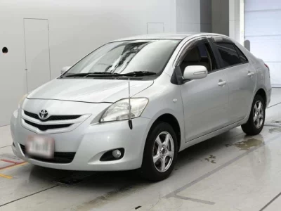 Toyota BELTA  с аукциона в Японии