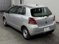 Toyota VITZ лот № 85187 оценка 3.5  с аукциона в Японии 1