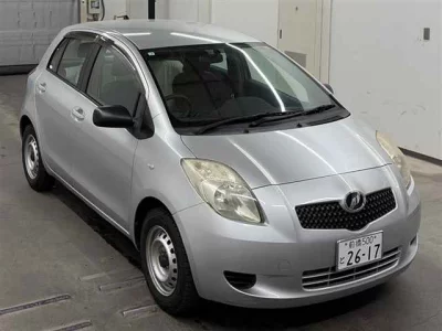 Toyota VITZ  с аукциона в Японии