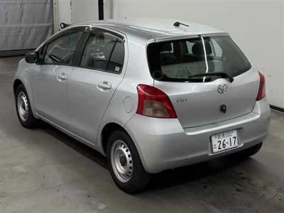 Toyota VITZ  с аукциона в Японии