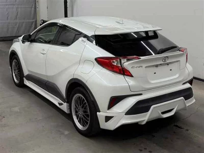 Toyota C-HR  с аукциона в Японии