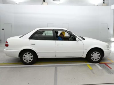 Toyota COROLLA  с аукциона в Японии