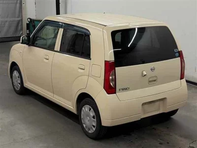 Nissan PINO  с аукциона в Японии