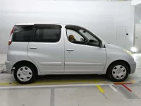 Toyota FUNCARGO лот № 10259 оценка 3.5  с аукциона в Японии 2