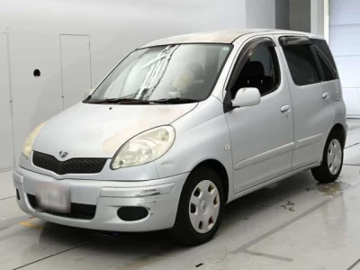 Toyota FUNCARGO  с аукциона в Японии
