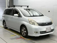 Toyota ISIS лот № 90513 оценка 3.5  с аукциона в Японии 4