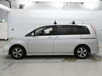 Toyota ISIS лот № 90513 оценка 3.5  с аукциона в Японии 3