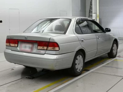 Nissan Sunny