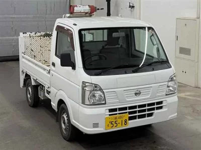Nissan NT100 Clipper