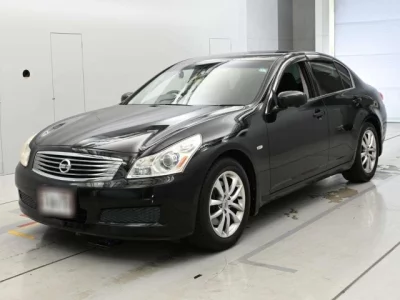 Nissan SKYLINE  с аукциона в Японии