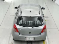 Toyota VITZ лот № 90557 оценка 3.5  с аукциона в Японии 7