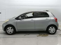 Toyota VITZ лот № 90557 оценка 3.5  с аукциона в Японии 3