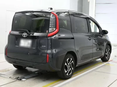 Toyota Sienta