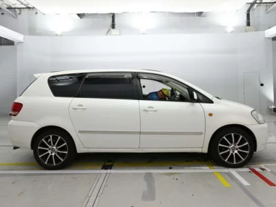 Toyota Ipsum