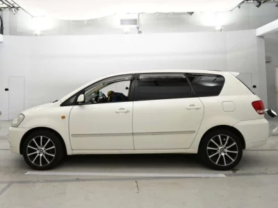 Toyota Ipsum