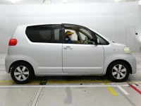 Toyota PORTE лот № 30775 оценка 3  с аукциона в Японии 2