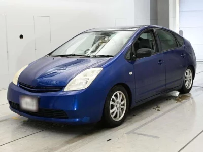 Toyota Prius  с аукциона в Японии