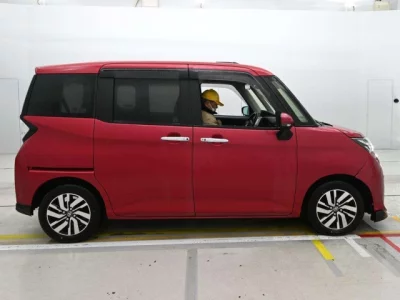 Toyota TANK