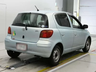 Toyota VITZ  с аукциона в Японии