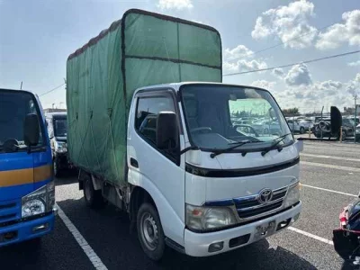 Toyota DYNA  с аукциона в Японии