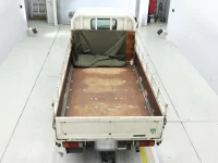 Toyota DYNA лот № 40142 оценка RA  с аукциона в Японии 7