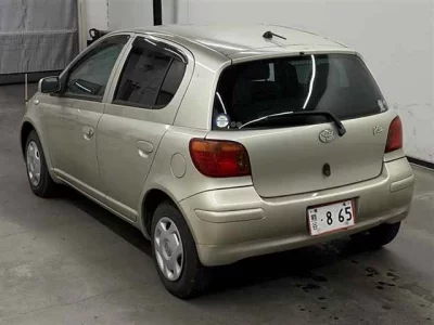 Toyota VITZ  с аукциона в Японии