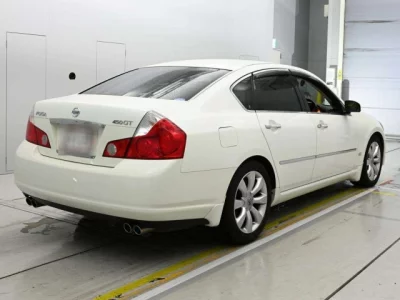Nissan Fuga