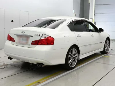 Nissan Fuga