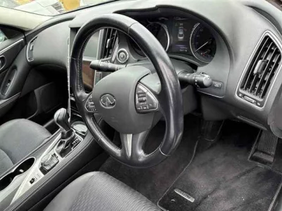 Nissan SKYLINE  с аукциона в Японии