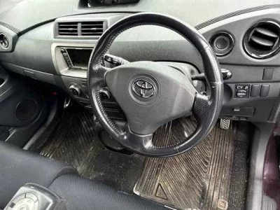 Toyota BB  с аукциона в Японии