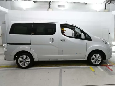 Nissan NV200  с аукциона в Японии