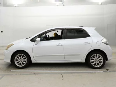 Toyota Blade