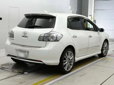 Toyota BLADE